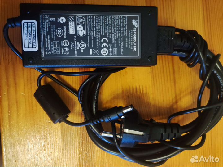 Блок питания (Адаптер)