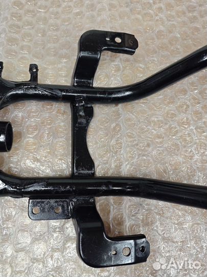 Рама с качелей и документами на Yamaha Vino 5SU