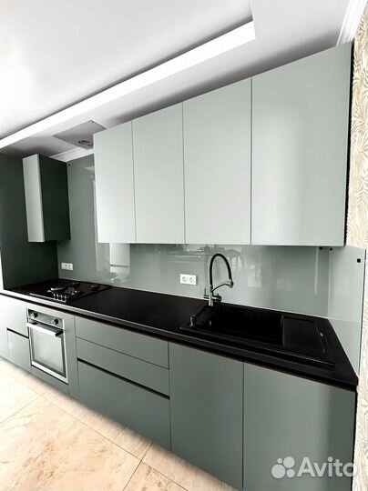 Фартук-панель для кухни из стекла (Скинали)