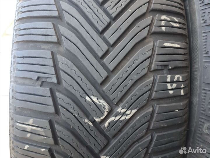 Michelin Alpin 6 215/55 R17 98V