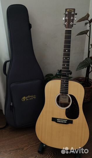 Электроакустическая гитара Martin D-10E Road Serie