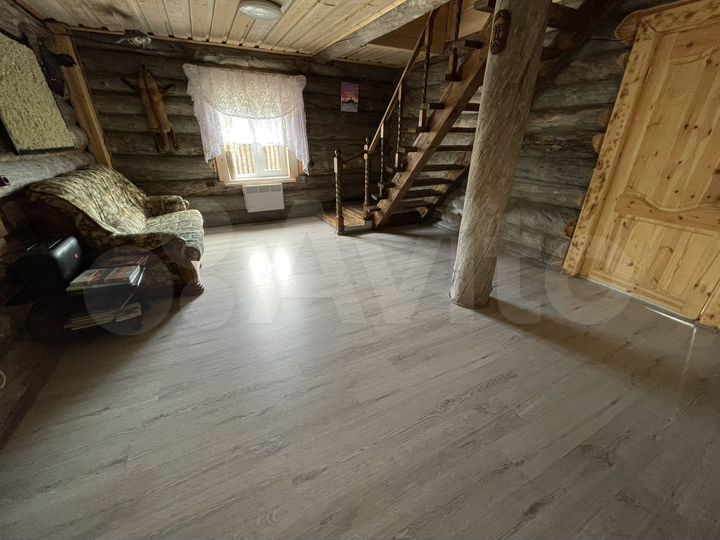 Дом 200 м² на участке 15 сот.