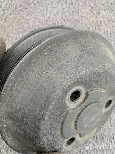 Шкив помпы Порше Кайен 4.8