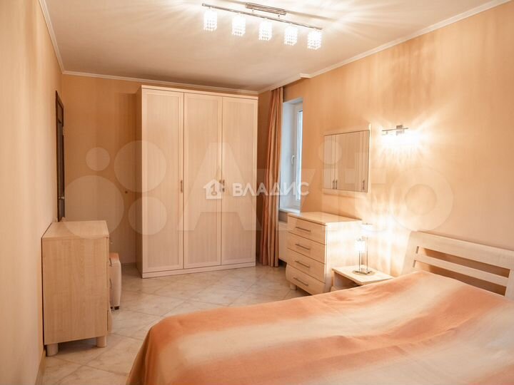 2-к. квартира, 81,4 м², 3/5 эт.