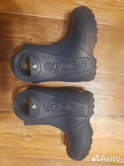 В отличном состоянии резиновые сапоги crocs C8