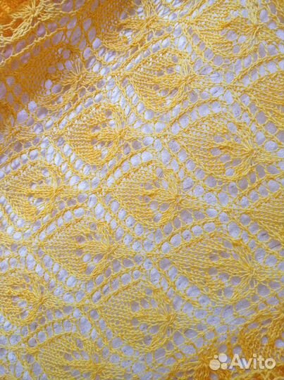 Платок шаль летняя Желтая Лилия