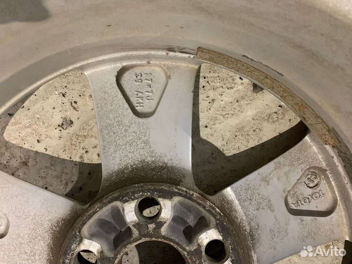 Литые диски r17 на toyota rav4 14года оригинал