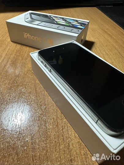 iPhone 4S, 8 ГБ