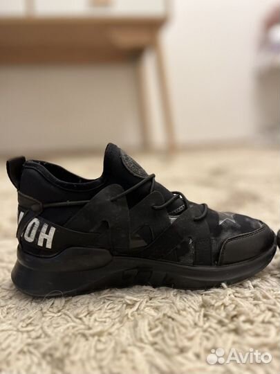 Кроссовки женские vitacci