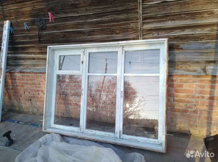 Окно с рамой