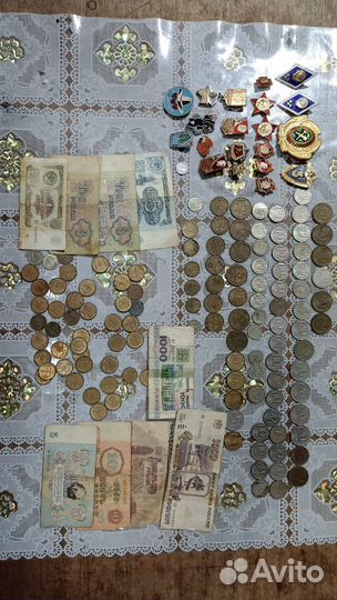 Значки монеты