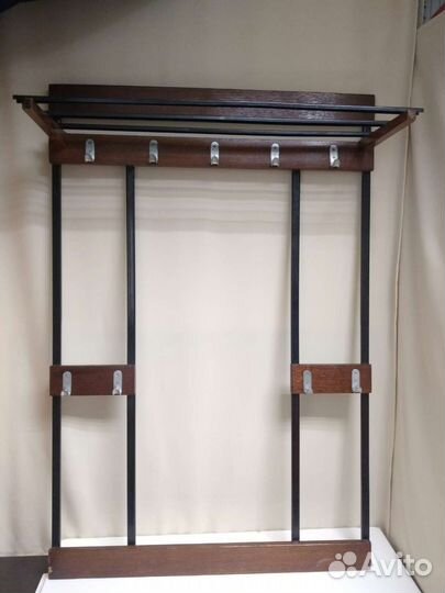 Вешалка в прихожую настенная