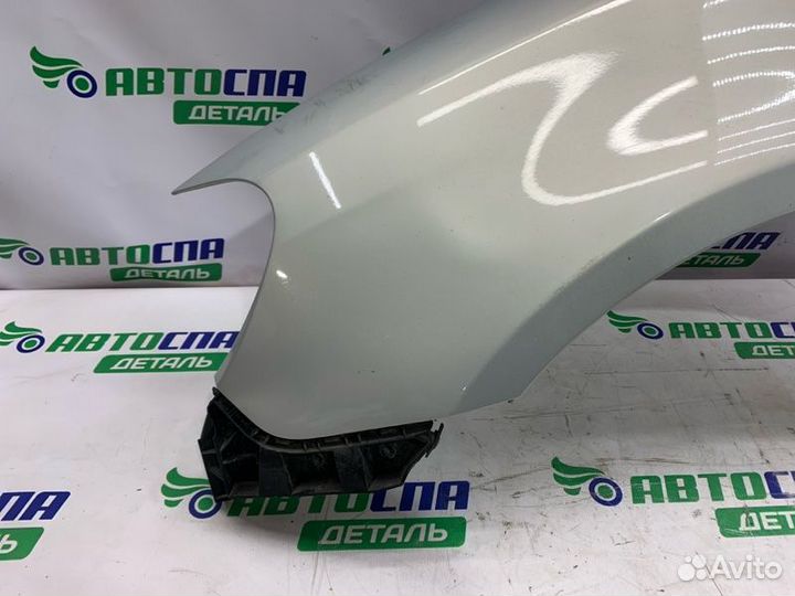 Крыло переднее левое Volkswagen Golf cayc 2010