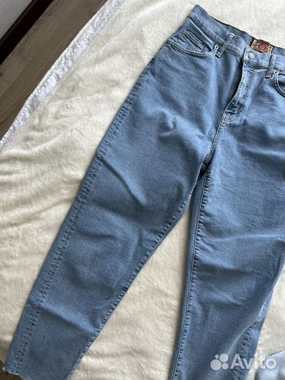 Джинсы mom женские