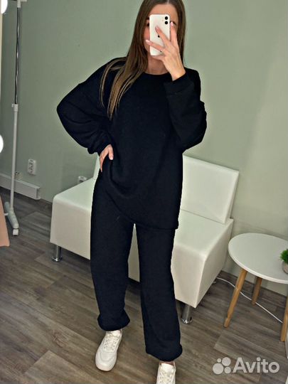 Спортивный костюм женский