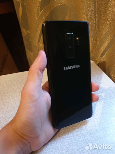 Samsung Galaxy S9 Plus, 4/64 ГБ