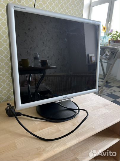 Монитор NEC multisync