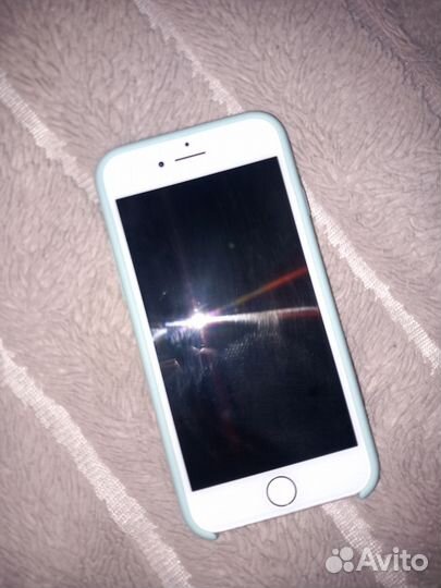 iPhone 8, 64 ГБ
