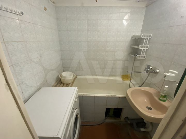 2-к. квартира, 52 м², 4/9 эт.