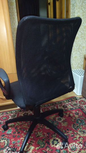 Компьютерное кресло