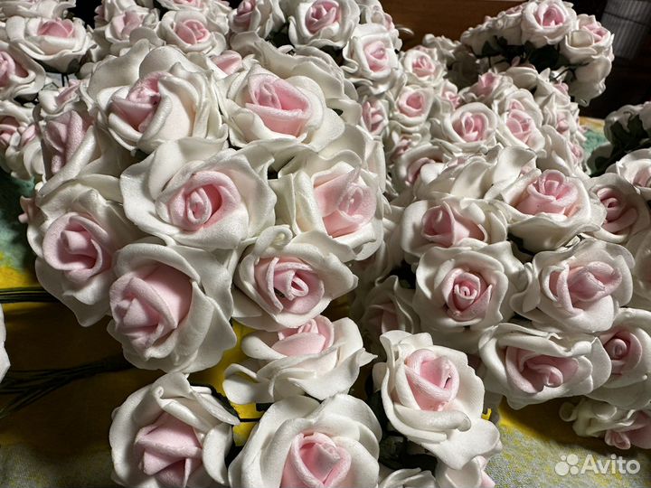 Букеты цветов (розочки) декоративные