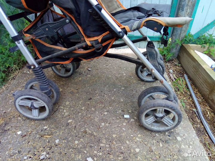 Коляска-трость