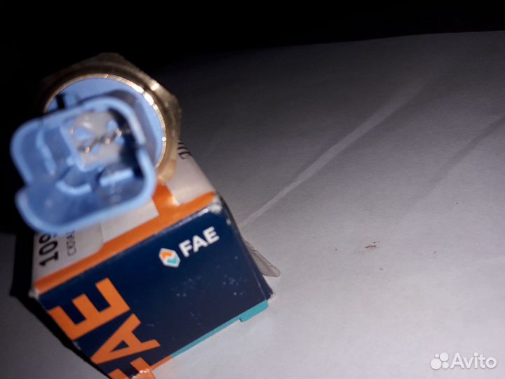 Датчик МКПП включения фонарей заднего хода Рено