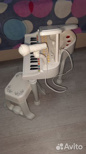 Детское музыкальное пианино