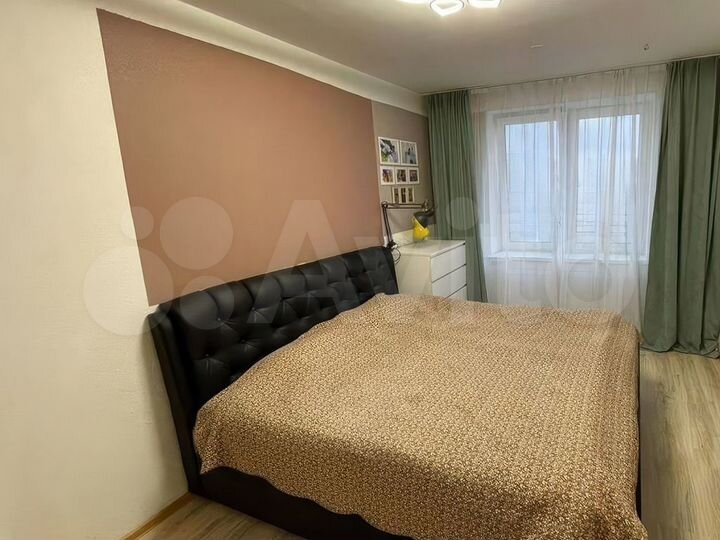 2-к. квартира, 57 м², 3/9 эт.