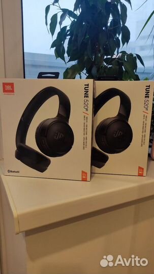 Беспроводные наушники JBL Tune 520BT