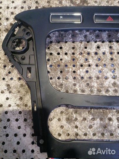 Рамка центральная в торпедо Ford Mondeo 4