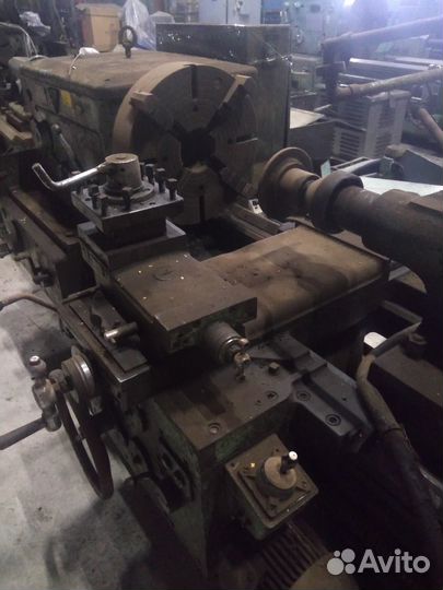 1М63 Станок токарно-винторезный универсальный