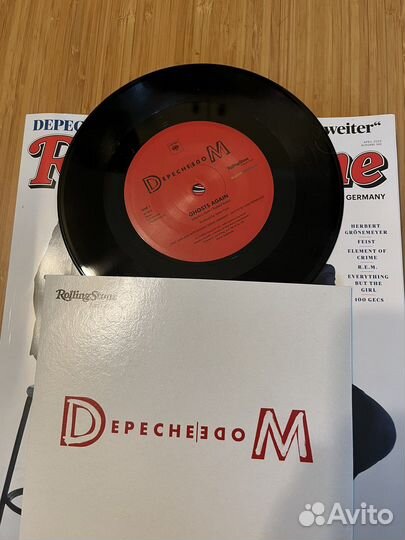 Depeche Mode Memento Mori, Ghost Again