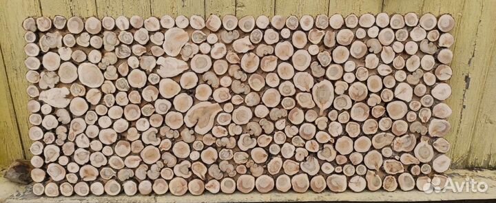 Панно из можжевельника