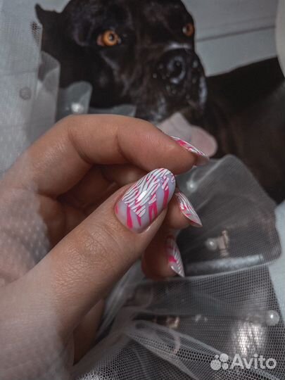 Маникюр и педикюр