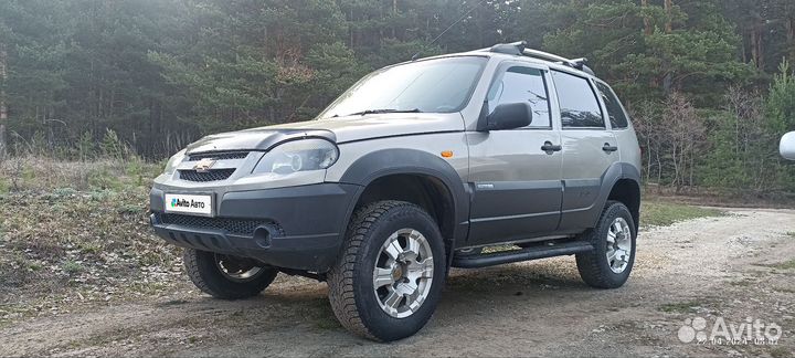 Chevrolet Niva 1.7 МТ, 2010, 190 000 км