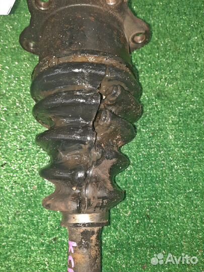 Привод toyota grand hiace KCH16 1KZ-TE 4WD контрак