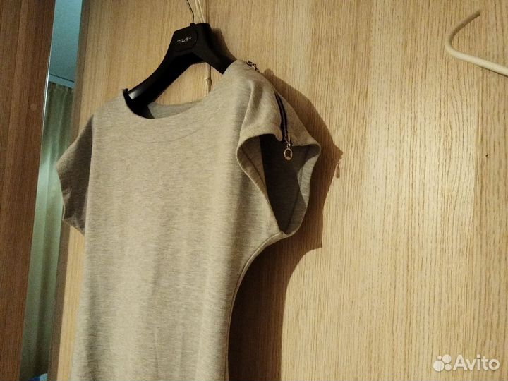 Платье трикотажное женское 42 44