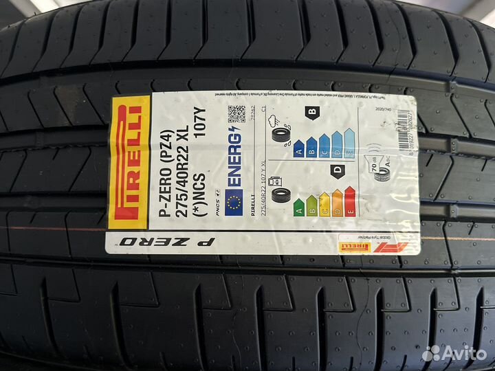 Pirelli P Zero PZ4 275/40 R22 и 315/35 R22