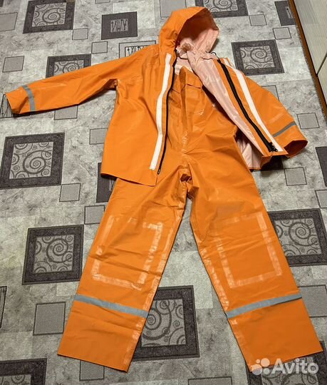 Костюм для защиты от воды