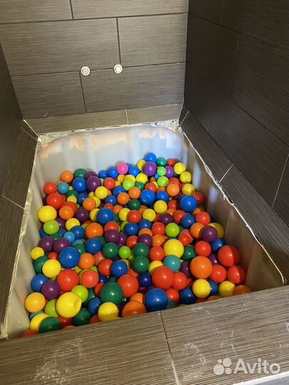 Пластиковые шарики для сухого бассейна