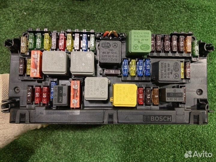 Блок предохранителей SAM передний Mercedes-Benz