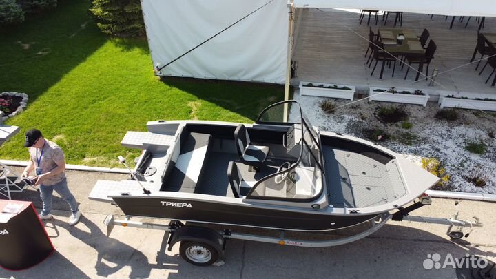 Алюминиевая моторная лодка Триера 420 фиш