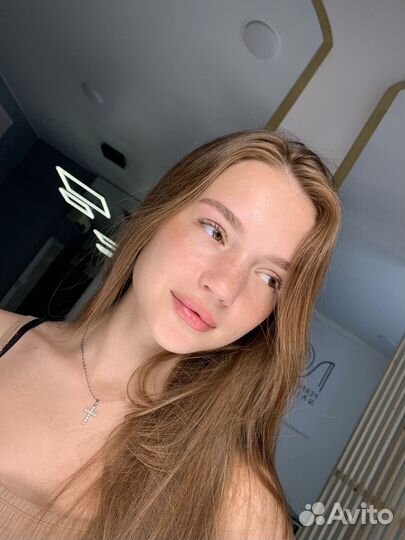 Коррекция и окрашивание бровей