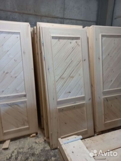 Двери массив сосна для дома и бани
