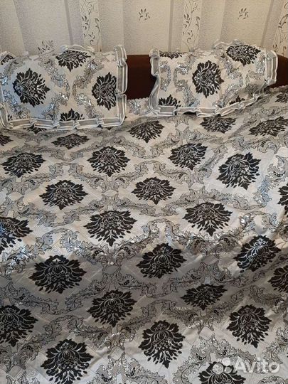 Покрывало на кровать новое