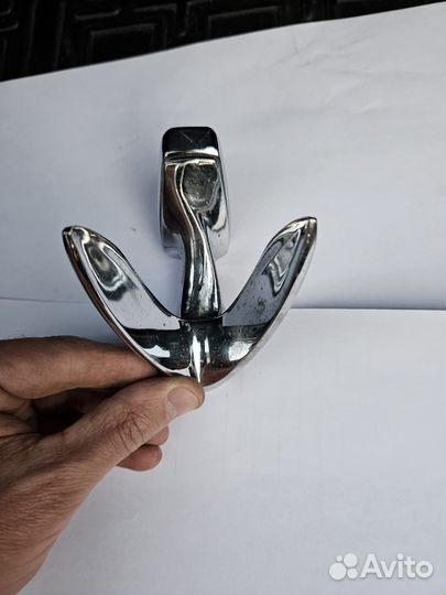 Эмблема На Капот Птичка Equus Hyundai 863203N000