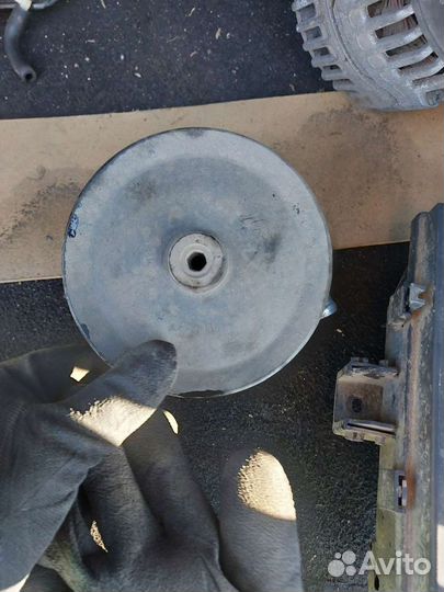 Насос гидроусилииеля Land Rover Range Rover 2