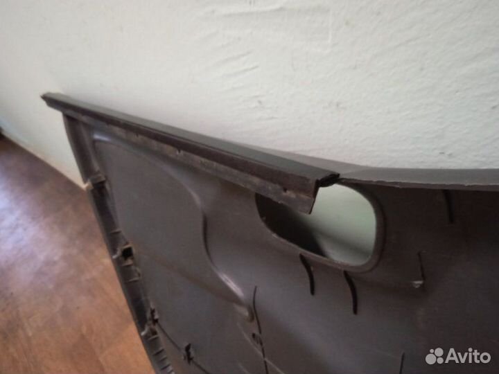 Обшивка двери передняя правая Chevrolet Lanos