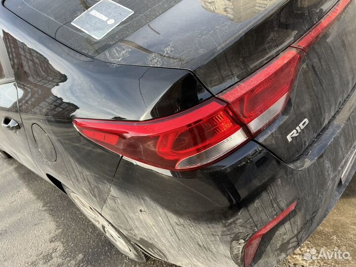 Задний фонарь Kia rio 4